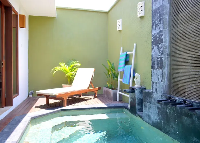 Jas And Seminyak (Bali)