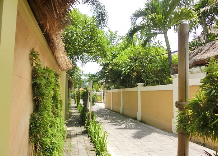 Villa Jas And *